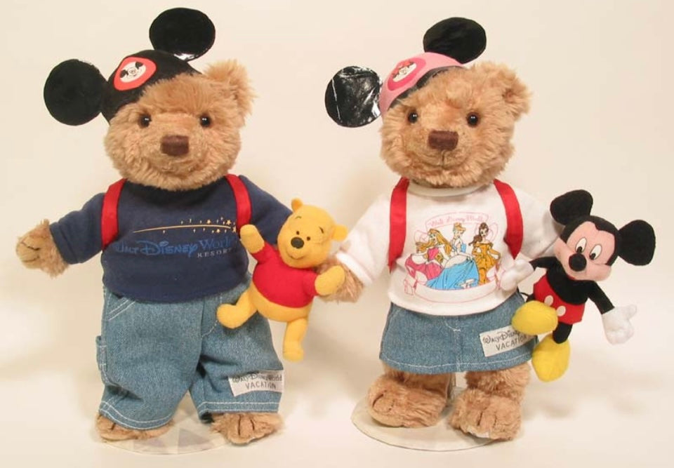 2006 Harry & Hannah Walt Disney Teddy Bear Weekend  Adventure Teddy Bears Set